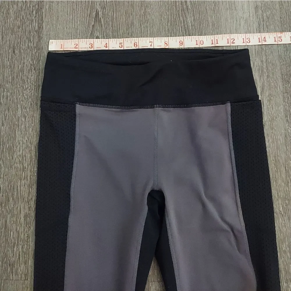 Fabletics Mid-Rise PowerHold Pocket Legging Small